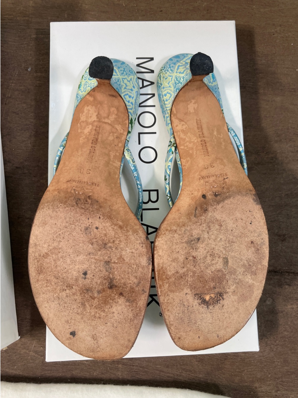 Manolo Blahnik Blue and Teal Paisley Kitten Heel Sandals - Picture 4 of 5
